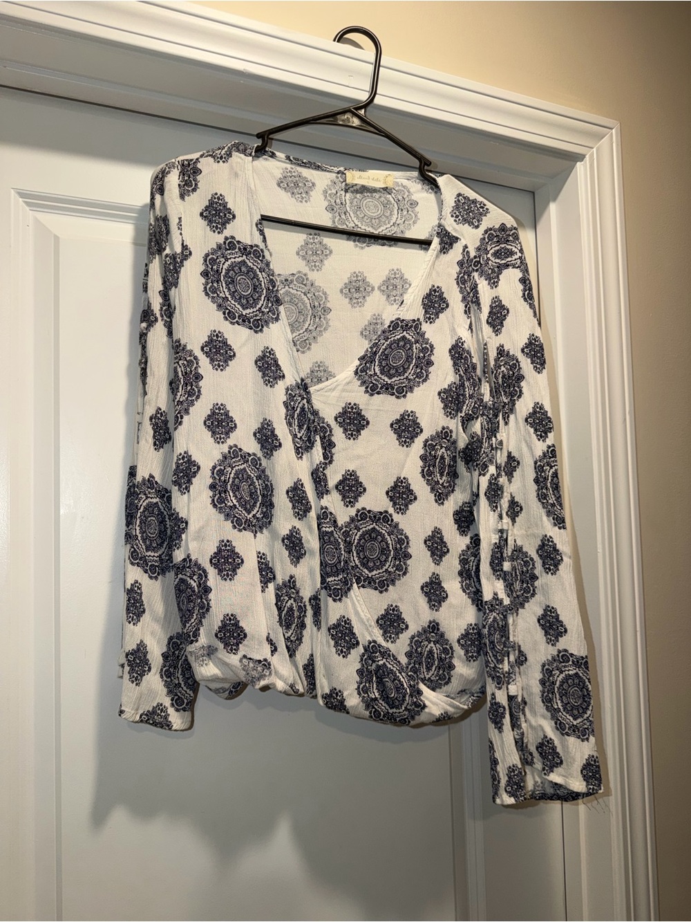 Altar’d State Shirt/Blouse